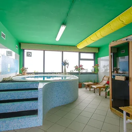 Отель Club Primula 4*