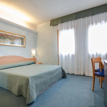 Club Primula Hotel 4*